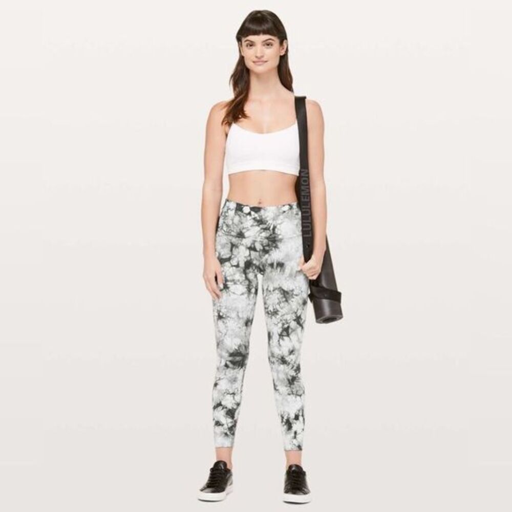 Lululemon‎ Wunder Under Hi-Rise 7/8 Dual Shibori cement grey size 6
